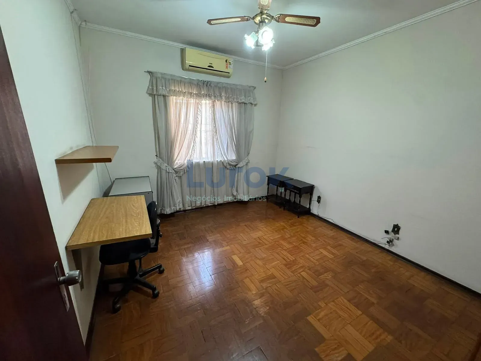 Casa, 3 quartos, 270 m² - Foto 9