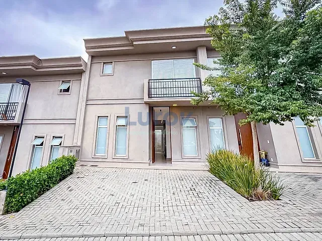 Casa com 115m² 3 quartos e 4 banheiros, à venda, no bairro Chácaras Silvania em Valinhos