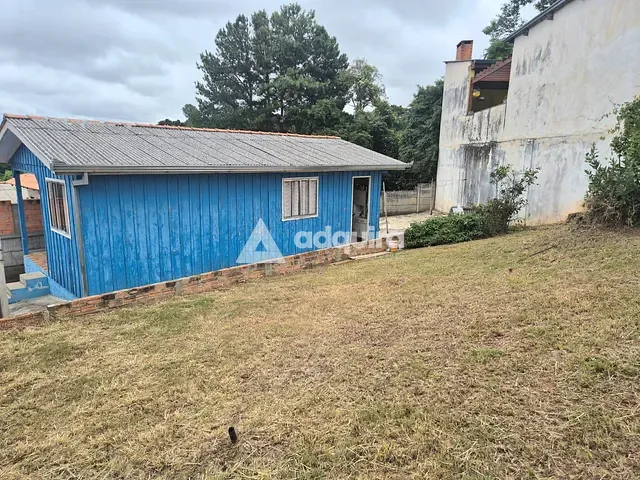 Casa com 252m² 2 quartos e 1 banheiro, à venda, no bairro Uvaranas em Ponta Grossa