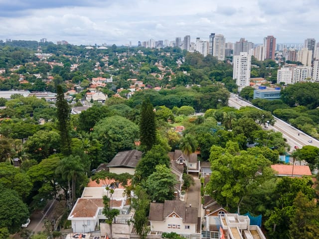 Foto do Casa - Casa no condomínio Condomínio Brooklin Village para venda com 5 quartos, sendo 3 suítes, 424m² | Lares e Andares Imóveis