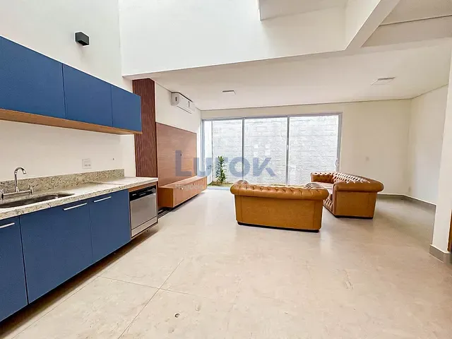 Casa com 115m² 3 quartos e 4 banheiros, à venda, no bairro Chácaras Silvania em Valinhos