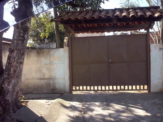 Casa com 300m² 3 quartos e 1 banheiro, à venda, no bairro Cidade Nova em Pindamonhangaba