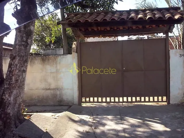Casa com 300m² 3 quartos e 1 banheiro, à venda, no bairro Cidade Nova em Pindamonhangaba