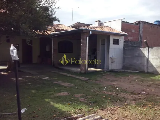 Casa com 300m² 3 quartos e 1 banheiro, à venda, no bairro Cidade Nova em Pindamonhangaba