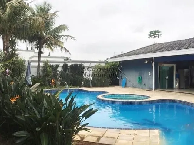 Casa com 1000m² 5 quartos e 5 banheiros, à venda, no bairro Rio Comprido em Jacareí