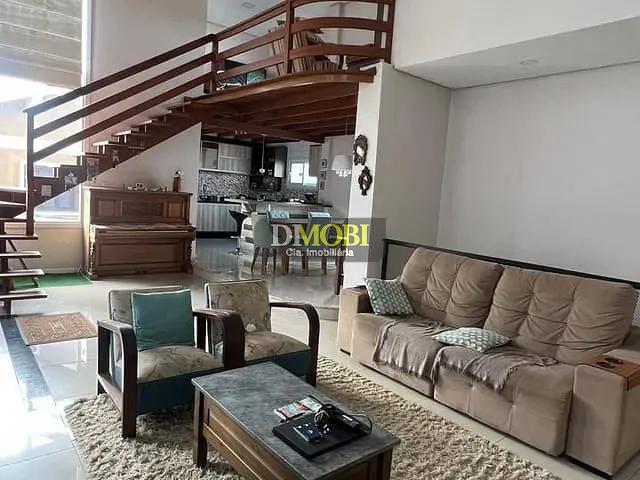 Casa com 360m² 4 quartos e 3 banheiros, para alugar, no bairro Moradas do Sobrado em Gravataí