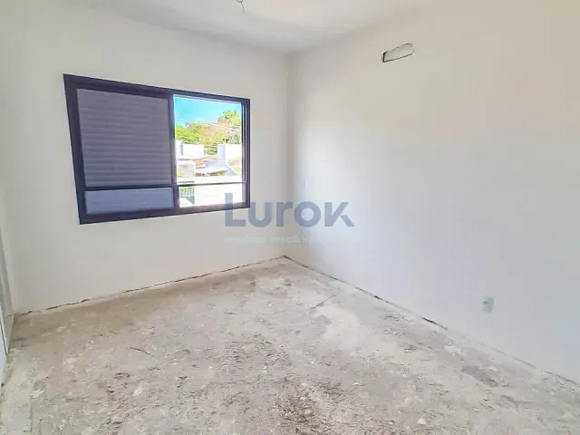 Casa 3 quartos e 3 banheiros, à venda, no bairro Jardim Santa Helena em Valinhos