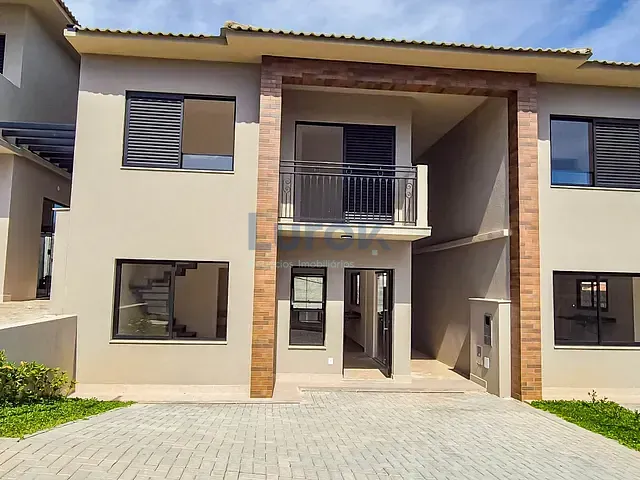 Casa 3 quartos e 3 banheiros, à venda, no bairro Jardim Santa Helena em Valinhos
