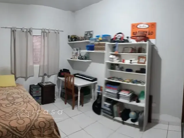 Casa com 200m² 3 quartos e 2 banheiros, à venda, no bairro Água Preta em Pindamonhangaba