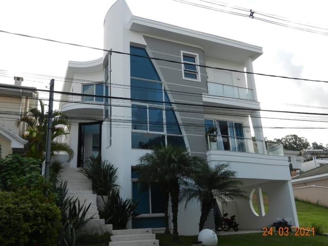 Casa com 430m² 4 quartos e 6 banheiros, à venda, no bairro Tamboré em Santana de Parnaíba