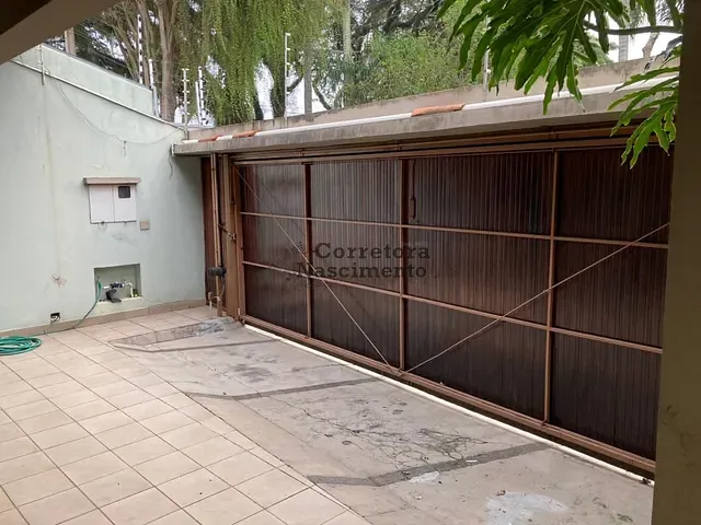 Casa com 500m² 3 quartos e 1 banheiro, à venda ou para alugar, no bairro Jardim Siesta em Jacareí