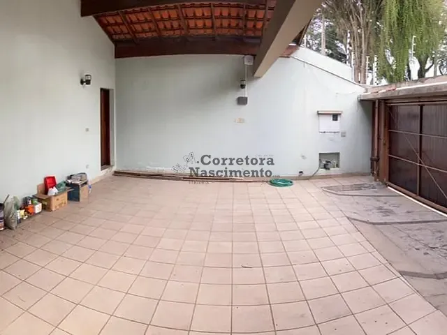 Casa com 500m² 3 quartos e 1 banheiro, à venda ou para alugar, no bairro Jardim Siesta em Jacareí