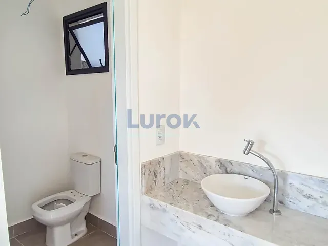 Casa 3 quartos e 3 banheiros, à venda, no bairro Jardim Santa Helena em Valinhos