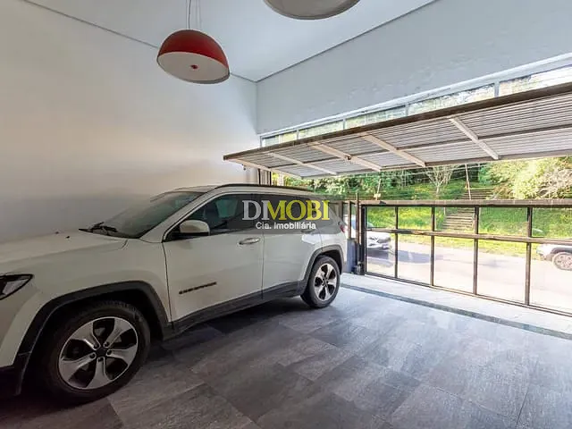 Casa 3 quartos e 3 banheiros, à venda, no bairro Parque da Matriz em Cachoeirinha
