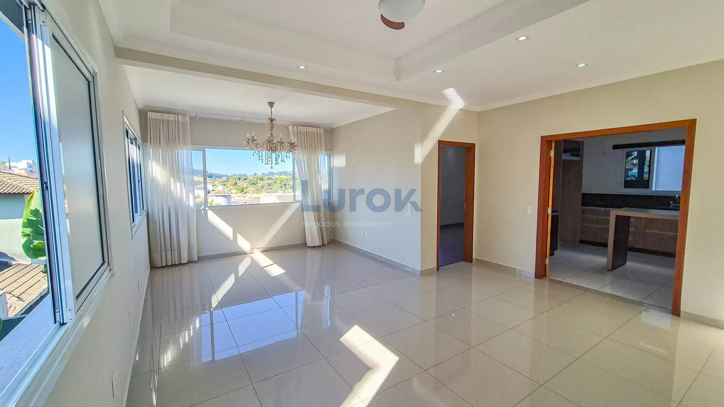 Casa, 3 quartos, 297 m² - Foto 3