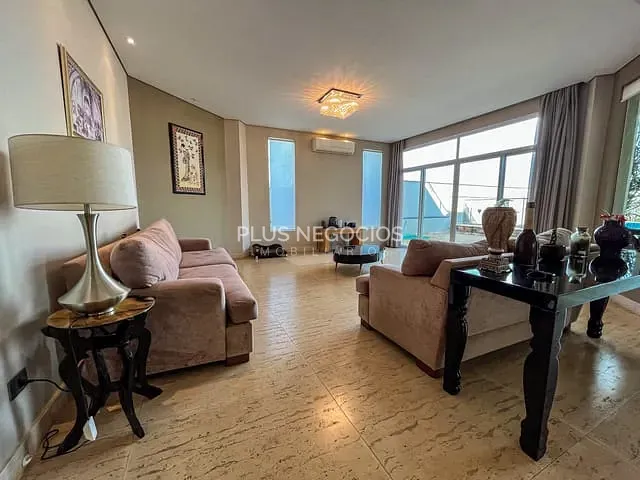Casa com 799m² 5 quartos e 7 banheiros, à venda, no bairro Vivendas do Lago em Sorocaba