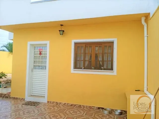 Casa com 299m² 3 quartos e 2 banheiros, à venda, no bairro Nova Cerejeira em Atibaia