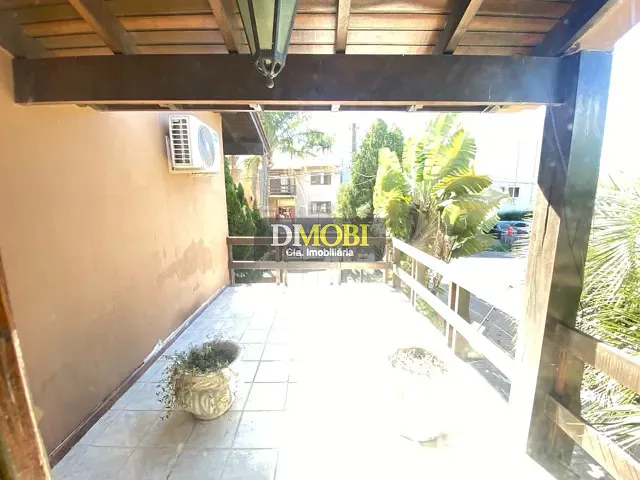 Casa com 850m², à venda ou para alugar, no bairro Centro em Gravataí
