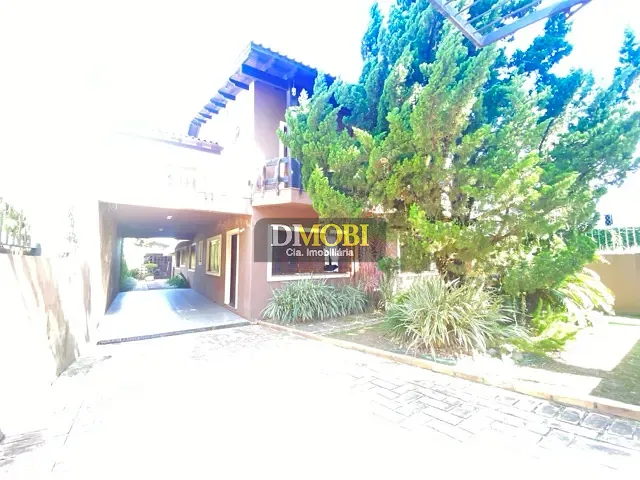 Casa com 850m², à venda ou para alugar, no bairro Centro em Gravataí