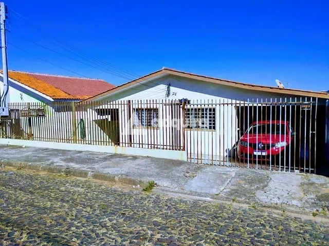 Casa 4 quartos e 3 banheiros, à venda, no bairro Contorno em Ponta Grossa