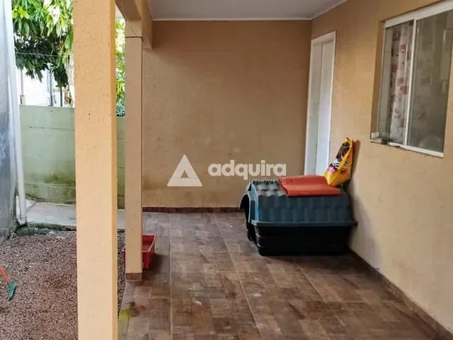 Casa 4 quartos e 3 banheiros, à venda, no bairro Contorno em Ponta Grossa