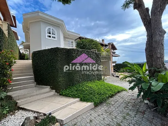 Casa com 402m² 4 quartos e 6 banheiros, à venda, no bairro Jardim Aquárius em São José dos Campos