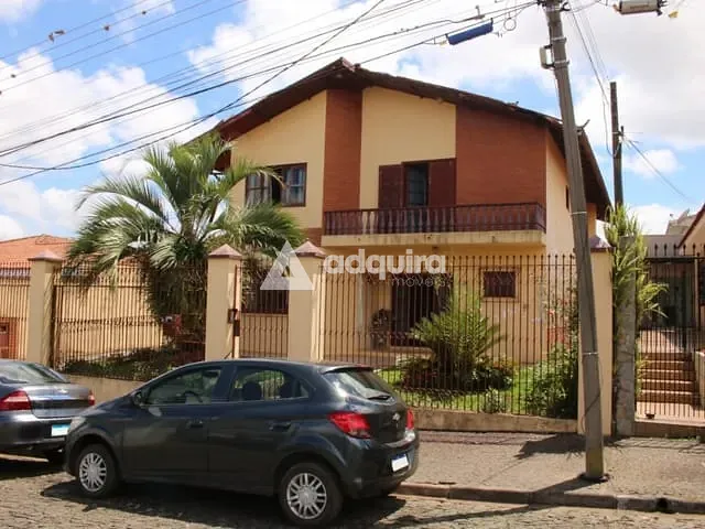 Casa com 628m² 6 quartos e 4 banheiros, à venda, no bairro Uvaranas em Ponta Grossa