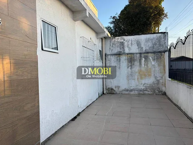 Casa 3 quartos e 4 banheiros, à venda, no bairro Vila Fátima em Cachoeirinha