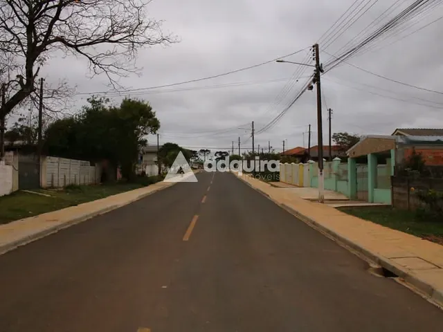 Casa 2 quartos e 1 banheiro, à venda, no bairro Cará-cará em Ponta Grossa