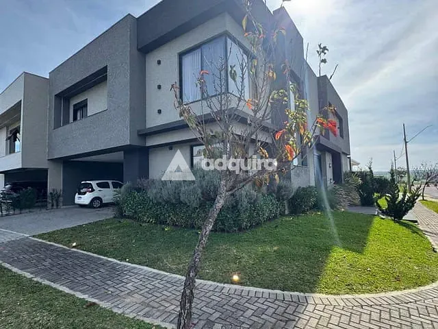 Casa com 380m² 3 quartos e 4 banheiros, à venda ou para alugar, no bairro Jardim Carvalho em Ponta Grossa