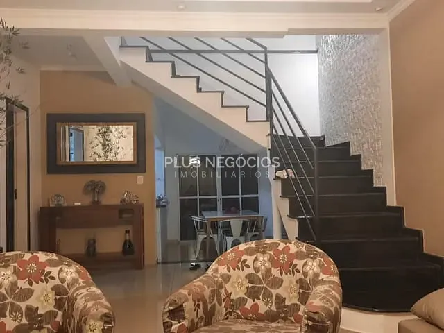 Casa com 200m² 3 quartos e 2 banheiros, à venda, no bairro Jardim Piazza di Roma em Sorocaba