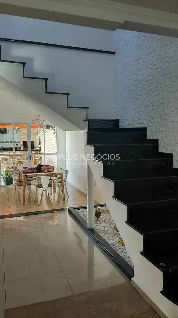 Casa, 3 quartos, 230 m² - Foto 6