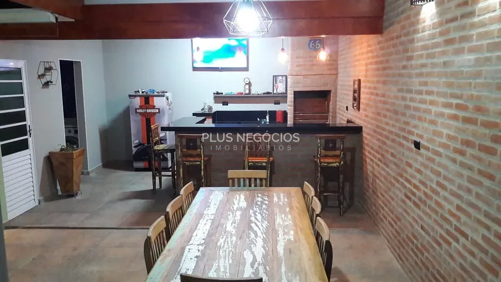 Casa, 3 quartos, 230 m² - Foto 1
