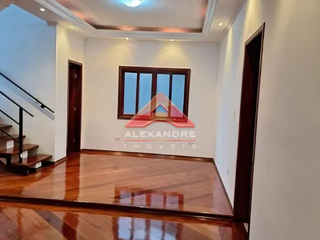 Casa com 250m² 3 quartos e 3 banheiros, à venda, no bairro Urbanova em São José dos Campos