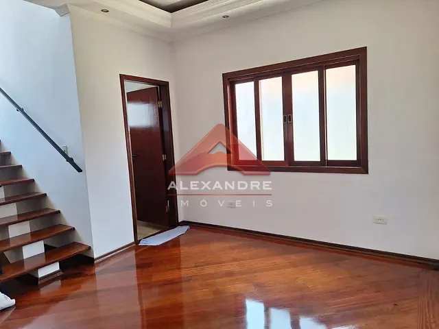 Casa com 250m² 3 quartos e 3 banheiros, à venda, no bairro Urbanova em São José dos Campos