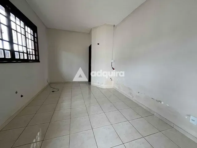 Casa com 462m² 3 quartos e 2 banheiros, à venda, no bairro Estrela em Ponta Grossa