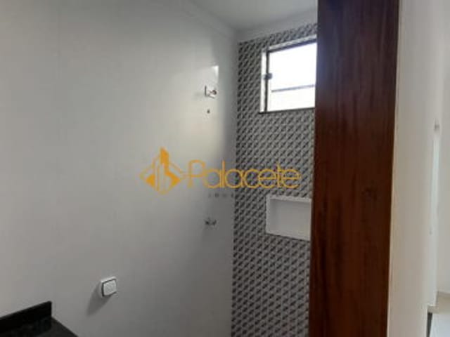 Casa com 152m², à venda, no bairro Areao em Taubaté