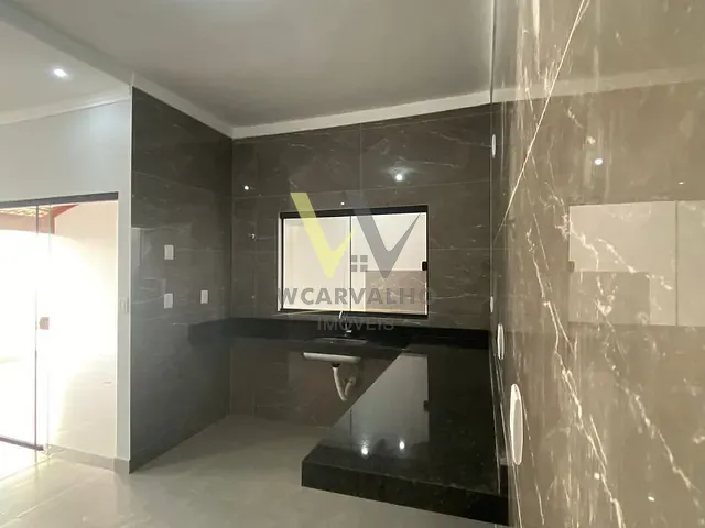 Casa com 150m² 3 quartos e 2 banheiros, à venda, no bairro Vida Nova em Anápolis