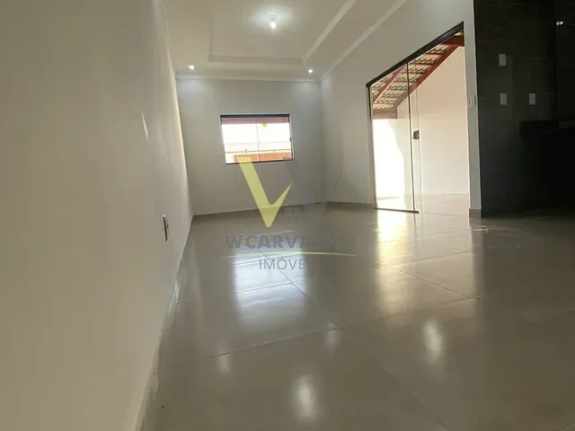 Casa com 150m² 3 quartos e 2 banheiros, à venda, no bairro Vida Nova em Anápolis