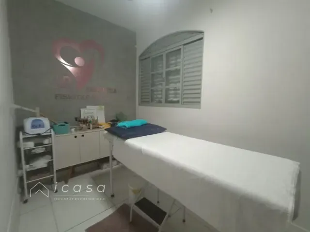 Casa com 234m² 3 quartos e 2 banheiros, à venda, no bairro Centro em Caçapava