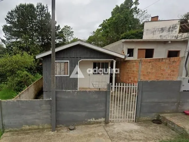 Casa com 225m² 2 quartos e 1 banheiro, à venda, no bairro Uvaranas em Ponta Grossa