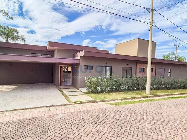 Casa 3 quartos e 6 banheiros, à venda, no bairro Jardim São Bento do Recreio em Valinhos