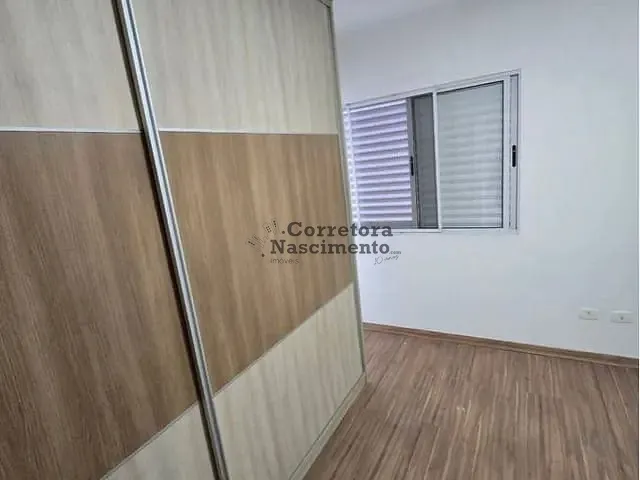 Casa com 140m² 3 quartos e 2 banheiros, para alugar, no bairro Villa Branca em Jacareí