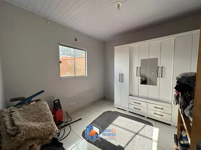 Casa com 260m² 2 quartos e 1 banheiro, à venda, no bairro Vila Dom Oscar Romero em Rondonópolis