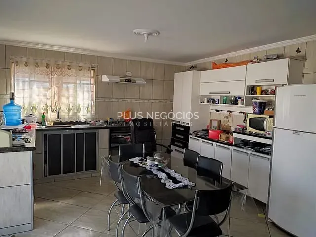 Sobrado com 250m² 4 quartos e 3 banheiros, à venda, no bairro Jardim Bela Vista em Salto de Pirapora