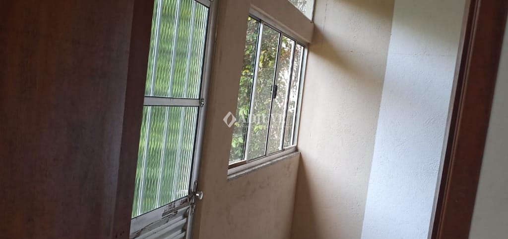 Casa à venda com 4 quartos, 90m² - Foto 15