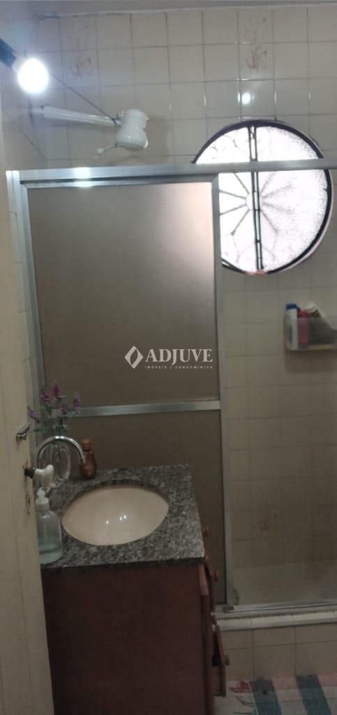Casa à venda com 4 quartos, 90m² - Foto 4
