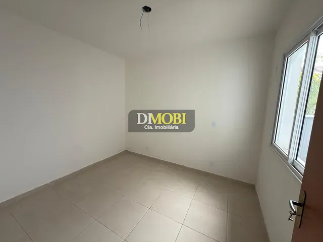 Casa com 60m² 2 quartos e 1 banheiro, à venda, no bairro Loteamento Vila Rica em Gravataí