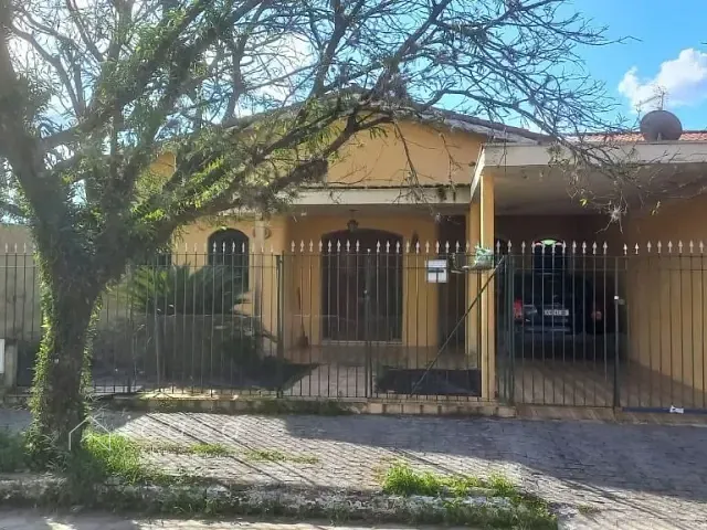 Casa com 330m² 3 quartos e 3 banheiros, à venda, no bairro Vila São João em Caçapava