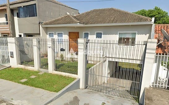 Casa à venda com 3 quartos, 140m² - Foto 1